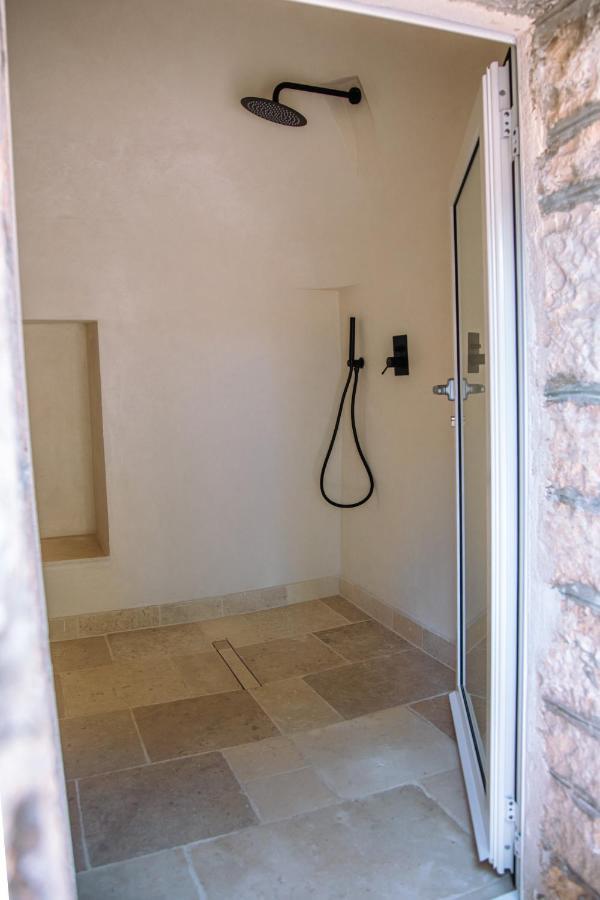 Il Trullozio Apartment กัสเตลลานา กรอตเต ภายนอก รูปภาพ